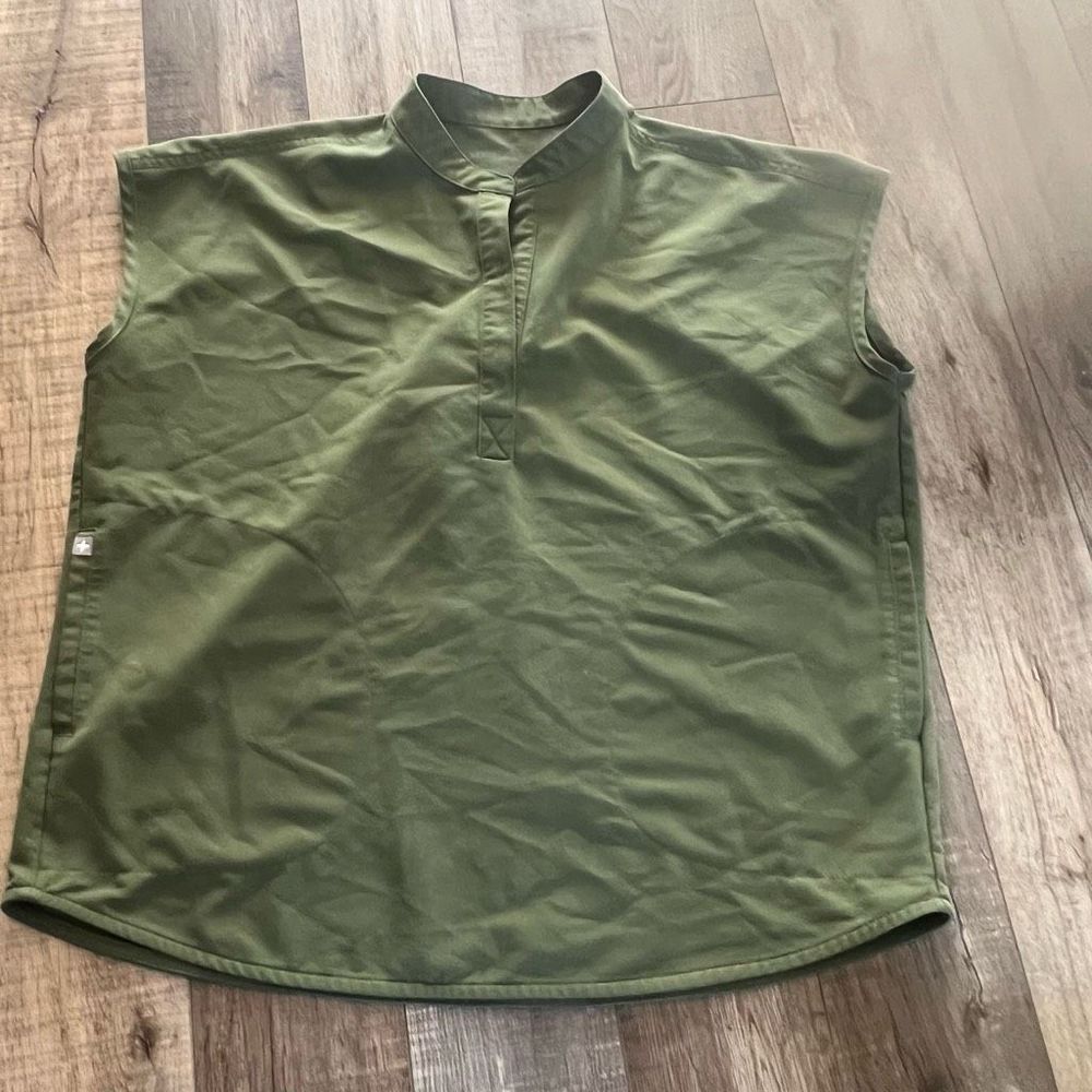 Figs Sleeveless Olive Green Mandarin Collar Top